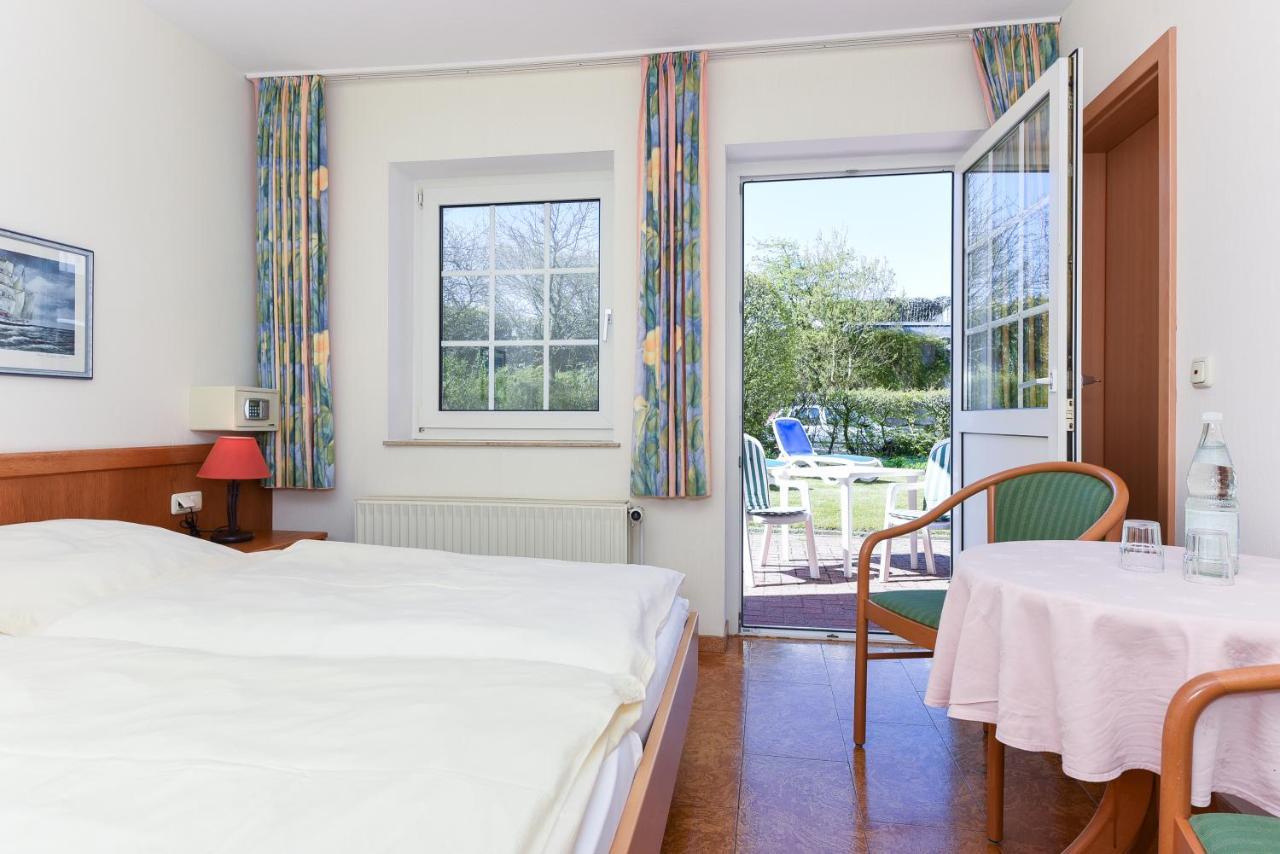 Hotel-Pension Stoertebeker Bensersiel Zewnętrze zdjęcie