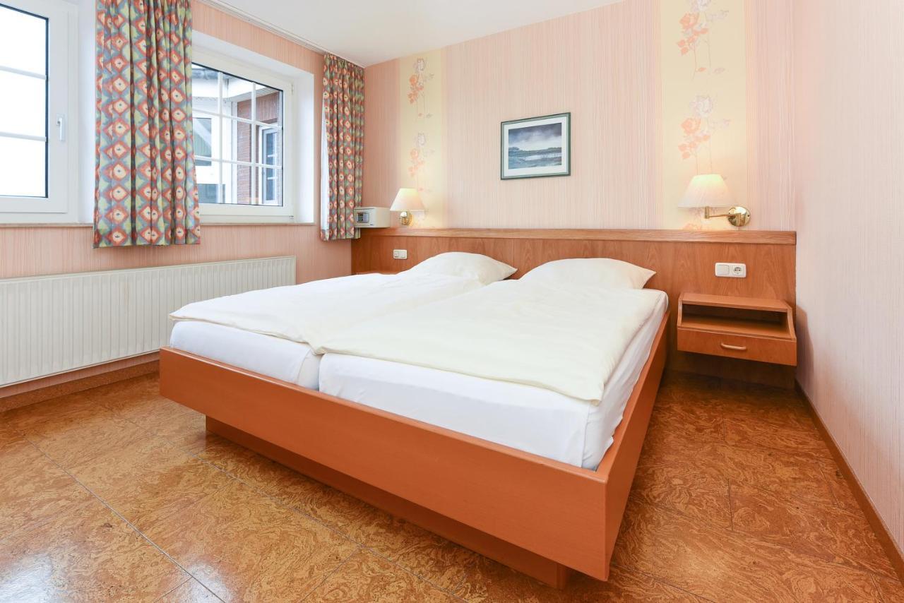 Hotel-Pension Stoertebeker Bensersiel Zewnętrze zdjęcie